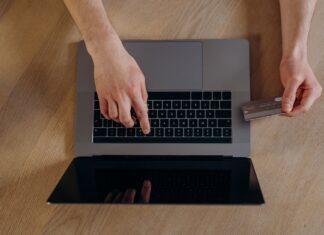Tips que deben recordar los usuarios antes de comprar en el Black Friday