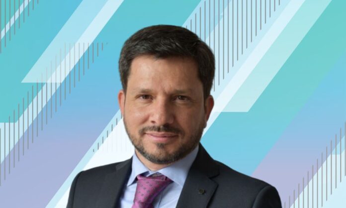 Henry Hernández