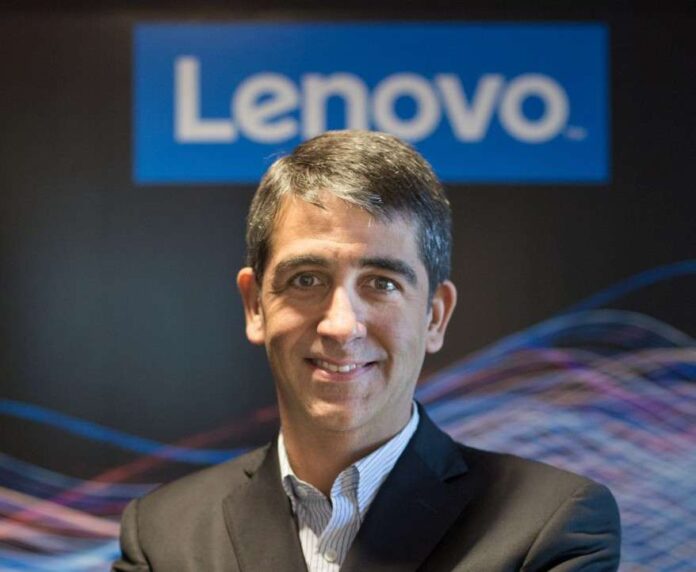 Lenovo Carlos Ramos 2