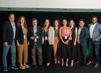 VeeamOn 2023 Expand: Licencias OnLine recibe el premio al Mejor Distribuidor 2022