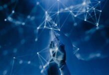 AWS anuncia Centro de Innovación de IA Generativa