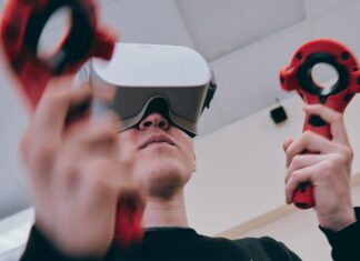 La revolución de la Inteligencia Artificial en 2024: ¿Cuáles se espera que sean los sectores más influenciados?