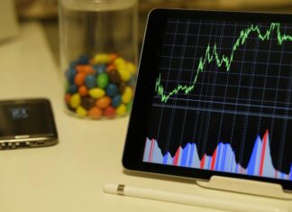 Los ciberdelincuentes utilizan Dropbox para robar credenciales al personal financiero