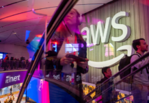AWS anunció nuevos componentes para centros de datos y apoyar la innovación en IA al tiempo que mejora la eficiencia energética AWS re:Invent 2024.