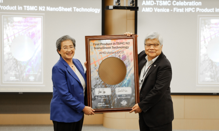 Lisa Su (AMD CEO), C C Wei (TSMC CEO)