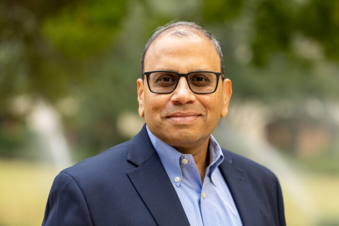 Rahul Garg, Vicepresidente de maquinaria industrial en Siemens Digital Industries Software. Rahul Garg, Vicepresidente de maquinaria industrial en Siemens Digital Industries Software.