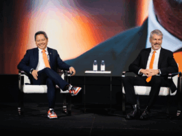 Strategy World 2025: Un encuentro clave en la era de la Inteligencia Artificial y Bitcoin Foto Phong Le y Michael Saylor em Strategy World 2025
