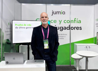 Encuesta de Jumio revela que la confianza en la vida digital desmejora ante el auge del fraude y los deepfakes impulsados por IA Samer-Atassi- VP Jumio