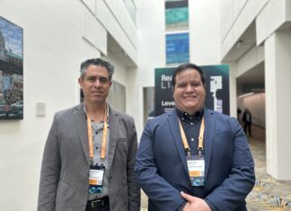 Realize LIVE 2025: Siemens y Arca Continental, una alianza que impulsa la eficiencia en las plantas industriales Roberto Ontiveros y Sergio Antonio Anguiano Tardáguila, de Arca Continental.