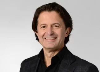 Vertiv adquirirá fabricante de soluciones de racks personalizados Gio Albertazzi, CEO de Vertiv.