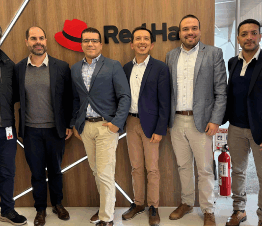 Red Hat apoya a las entidades financieras y fintech de Colombia con soluciones innovadoras y ágiles RedHat FSI Squad_Colombia
