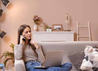 Botmaker lanza llamadas de voz con inteligencia artificial por teléfono y WhatsApp Botmaker presenta su nueva inteligencia artificial por voz