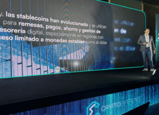 Stablecoins en el centro del futuro financiero: EFY lidera la conversación en el Crypto Experience Summit Bolivia 2025 EFY