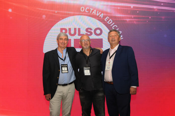 PULSO IT 2024_Alejandro Boggio, Gustavo Geldart y Sergio Airoldi de CADMIPyA PULSO IT 2024_Alejandro Boggio, Gustavo Geldart y Sergio Airoldi de CADMIPyA