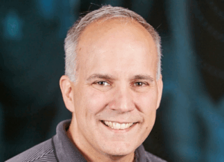 Red Hat lleva la inferencia de IA distribuida a las cargas de trabajo de IA de producción con Red Hat AI 3 Joe Fernandes, Red Hat