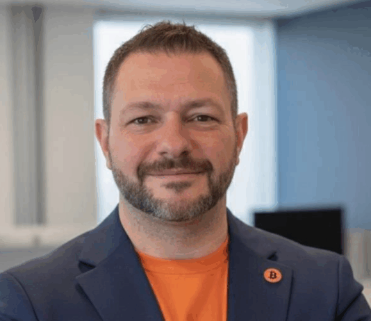 Strategy continúa su expansión en Argentina con soluciones de IA Adrián Kogutek Country Manager Strategy Argentina.