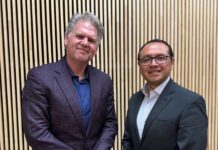 AMD y el NLHPC de Chile firman un MOU para acelerar la nueva era de la supercomputación pública Keith Strier, Senior Vice President, Global AI Markets; e Hiram Monroy, Senior Commercial Manager for Spanish Latin America; de AMD.