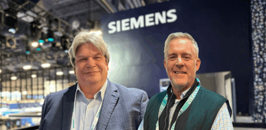 Para Siemens DISW, el software define el poder de la IA y hay que construir soluciones alrededor En CES 2026 - Michael Munsey y Gerry Keane de Siemens DISW