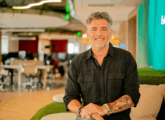 El desafío de liderar la adopción de IA con las personas en el centro Juan Santiago, CEO y Founder de Santex.