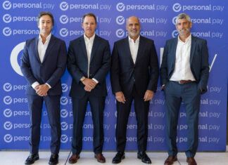 Telecom y Banco Macro se unen en Personal Pay para impulsar la digitalización de los servicios financieros en Argentina Juan Parma, CEO de Banco Macro; Jorge Brito, Presidente de Banco Macro; Roberto Nobile, CEO de Personal; y Martín Heine, CEO de Personal Pay.