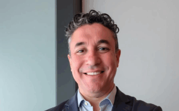 ¿Libre albedrío? IA para condicionar y manipular Eduardo Laens, Docente Secundario, Universitario y CEO de Varegos