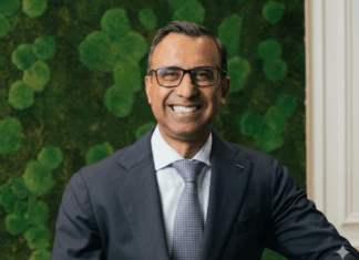 NTT DATA firma acuerdo estratégico con AWS para acelerar la adopción empresarial de cloud y Agentic AI Abhijit Dubey, Presidente y CEO de NTT DATA.