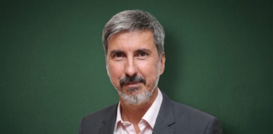 Lenovo y Canonical refuerzan su alianza estratégica en Latam Claudio Stopatto, Director de Software & Alianzas en Lenovo Latinoamérica.