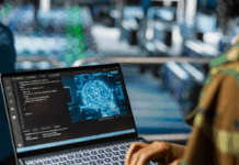 Fraude con Inteligencia Artificial: cómo las identidades sintéticas están redefiniendo la ciberseguridad Cómo las identidades sintéticas están redefiniendo la ciberseguridad.