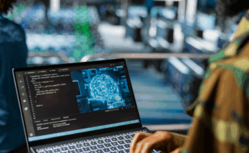 Fraude con Inteligencia Artificial: cómo las identidades sintéticas están redefiniendo la ciberseguridad Cómo las identidades sintéticas están redefiniendo la ciberseguridad.