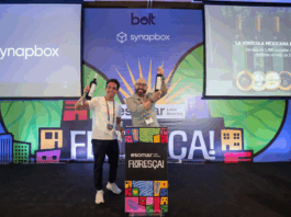 Altazor Intelligence y Casa Madero redefinen la inteligencia de compra con IA para el sector enterprise Martín Sandoval Elizondo, Director de Marketing de Casa Madero; y Dr. Claudio Flores Thomas, CEO de Altazor Intelligence.