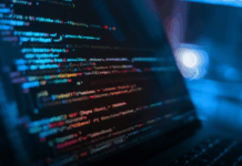 De la experimentación a la escala: el auge de los PC con IA y agentes autónomos Más del 80% de las organizaciones han implementado, probado o planificado la adopción a corto plazo de PC con IA.