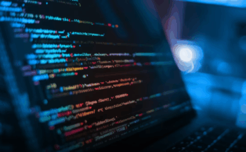 De la experimentación a la escala: el auge de los PC con IA y agentes autónomos Más del 80% de las organizaciones han implementado, probado o planificado la adopción a corto plazo de PC con IA.