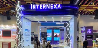 InterNexa: Infraestructura de proximidad y baja latencia para la competitividad digital en Perú Paola Marzo, Gerente de Cuenta; Julián Idárraga, Product Line Manager y Daniela Rojas Market Manager de InterNexa Perú en el stand de APTC 2026.