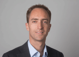 Identidades sintéticas y bots agentes que se hacen pasar por humanos contribuyen al aumento global del 8% en los ataques de fraude Stephen Topliss, Vicepresidente de fraude e identidad en LexisNexis Risk Solutions.