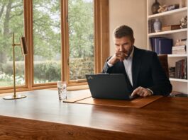 Lenovo expande su presencia global con David Beckham y soluciones avanzadas de IA Lenovo presentó Maximum David, una campaña global junto a David Beckham.