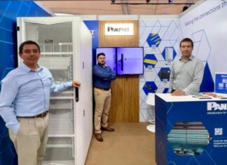 Panduit impulsa la evolución de Data Centers ante los retos de la IA en el Perú Hub Digital Pablo Huapaya,Territory Account Manager; Fernando Díaz, Technical System Engineer; e Iván La Madrid, Territory Account Manager de Panduit Perú.