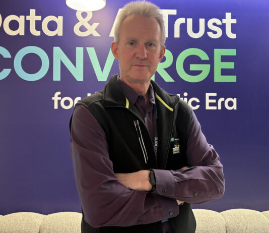 Dave Russell, de Veeam: “Proteger los modelos de LLM es un desafío clave” Dave Rusell en VeeamON 2026.