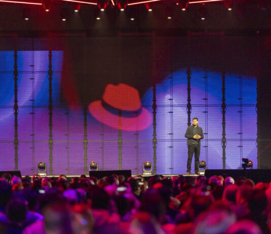 Red Hat Summit 2026: el código abierto como motor de la IA corporativa Red Hat celebró la segunda jornada del Red Hat Summit 2026 en Atlanta, Estados Unidos.