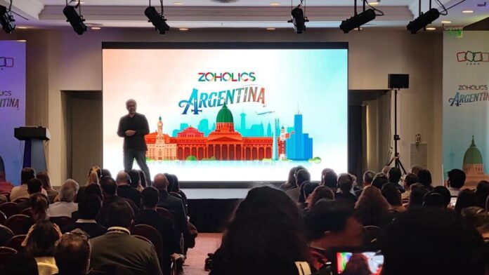 Apertura a cargo de Raju Vegesna, Evangelista en Jefe de Zoho.