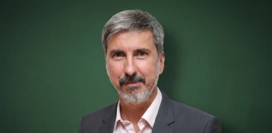 Lenovo designa nuevo General Manager de ISG para impulsar la IA híbrida regional Claudio Stopatto asume como General Manager de ISG (Infrastructure Solutions Group) para América Latina en Lenovo.