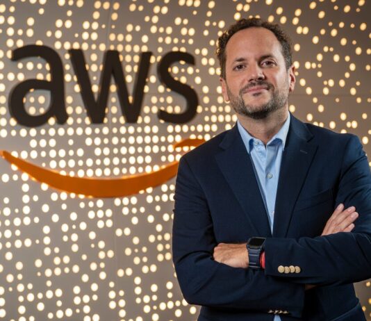 AWS Retail and CPG Experience impulsa la infraestructura para agentes de IA reales Juan Filips, Country Manager de AWS para Argentina, Paraguay y Uruguay.