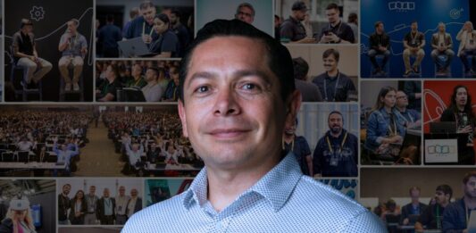 Zoholics 2026: Zoho acelera la digitalización en el mercado argentino con IA y alianzas Fernando Sotelo, Zoho