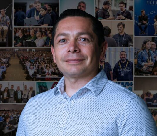 Zoholics 2026: Zoho acelera la digitalización en el mercado argentino con IA y alianzas Fernando Sotelo, Zoho