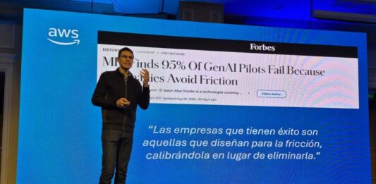 AWS invierte US$ 4.000 millones en Chile para acelerar el retail y el despliegue de la IA autónoma Rafael Mattje, Líder de Tecnología de AWS para el Cono Sur.