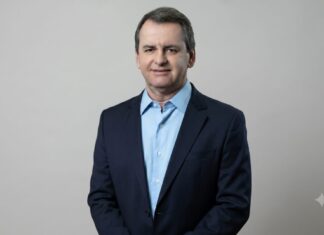 Lenovo presenta AION, iniciativa que amplía la eficiencia y escalabilidad de la IA con arquitecturas híbridas Ricardo Bloj, Presidente de Lenovo Brasil.