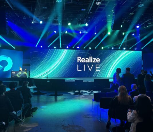 Siemens acelera la transformación industrial a través de la IA y la conectividad de datos Siemens Realize Live 2026.