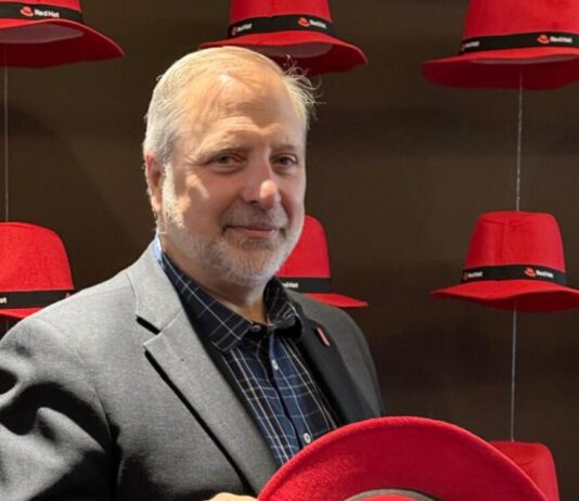 Q-day: cuatro pasos para preparar a las empresas desde la nube híbrida Alejandro Dirgan, Red Hat