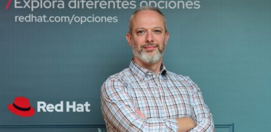 Red Hat revela la estrategia para construir una empresa totalmente habilitada por Inteligencia Artificial Diego Sanin, Solution Architecture Manager de Red Hat Argentina.