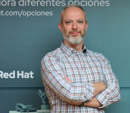 Red Hat revela la estrategia para construir una empresa totalmente habilitada por Inteligencia Artificial Diego Sanin, Solution Architecture Manager de Red Hat Argentina.