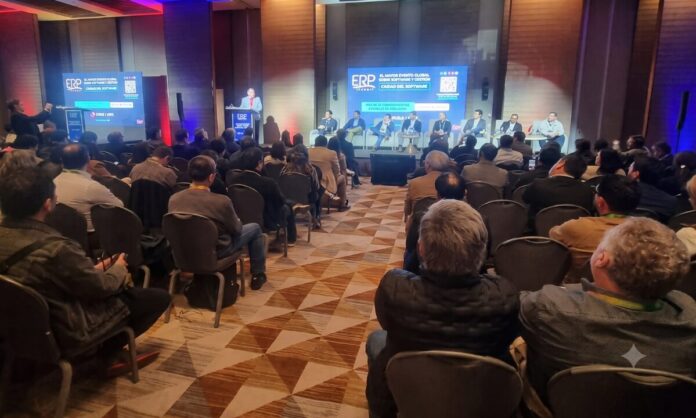 ERP Summit Chile.